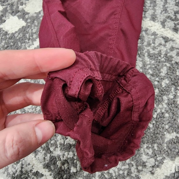 The north face red women's sise small pants - Picture 4 of 10